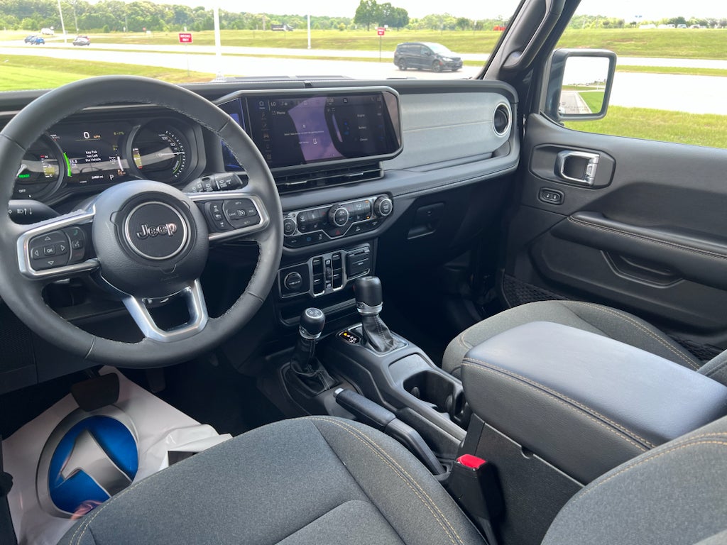 2025 Jeep Wrangler 4xe Sahara 4xe