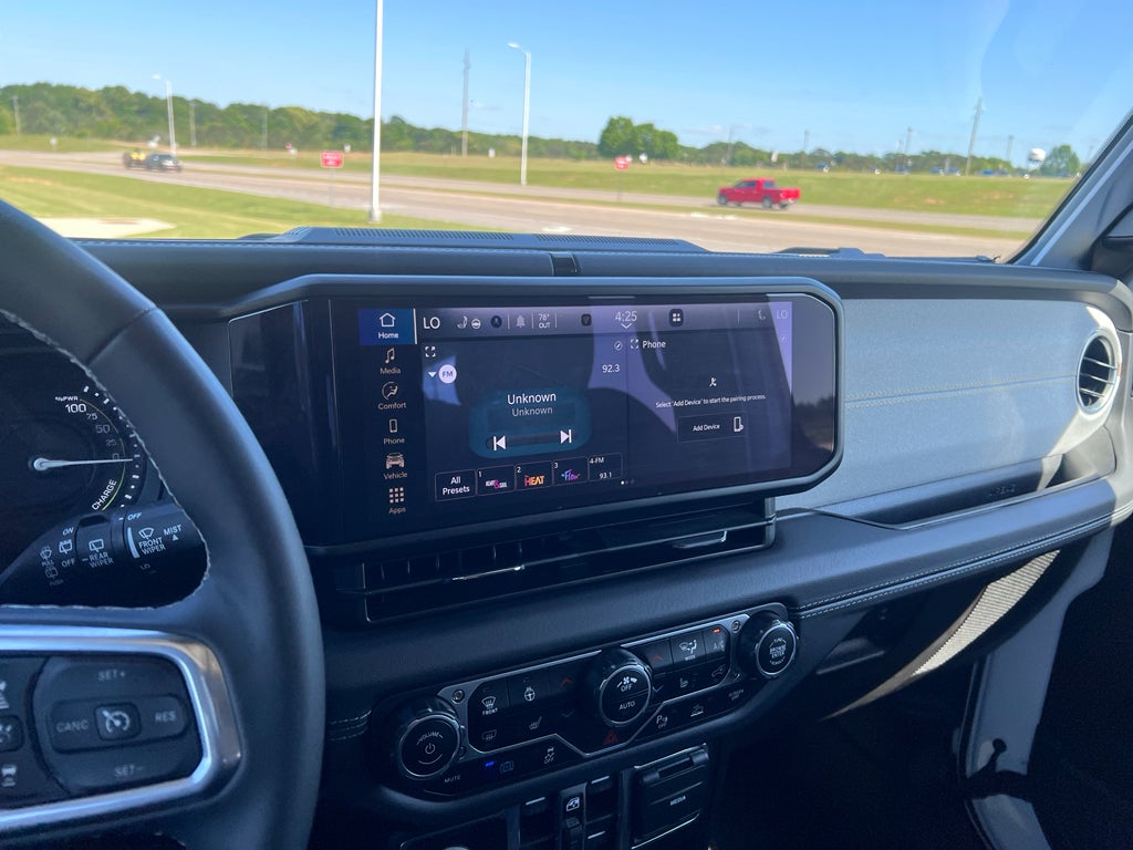 2025 Jeep Wrangler 4xe Sahara