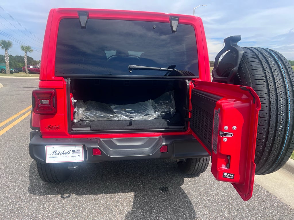 2025 Jeep Wrangler 4xe Sahara