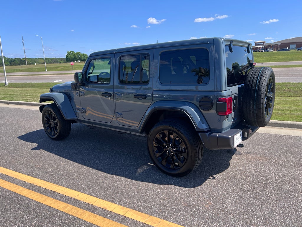 2025 Jeep Wrangler 4xe Sahara