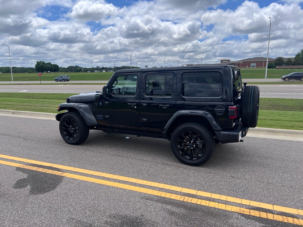 2025 Jeep Wrangler 4xe Sahara 4xe