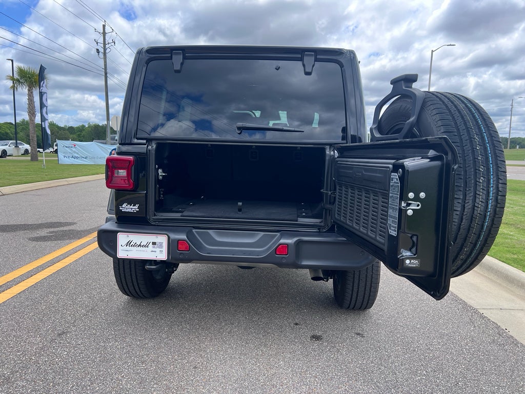 2025 Jeep Wrangler 4xe Sahara 4xe