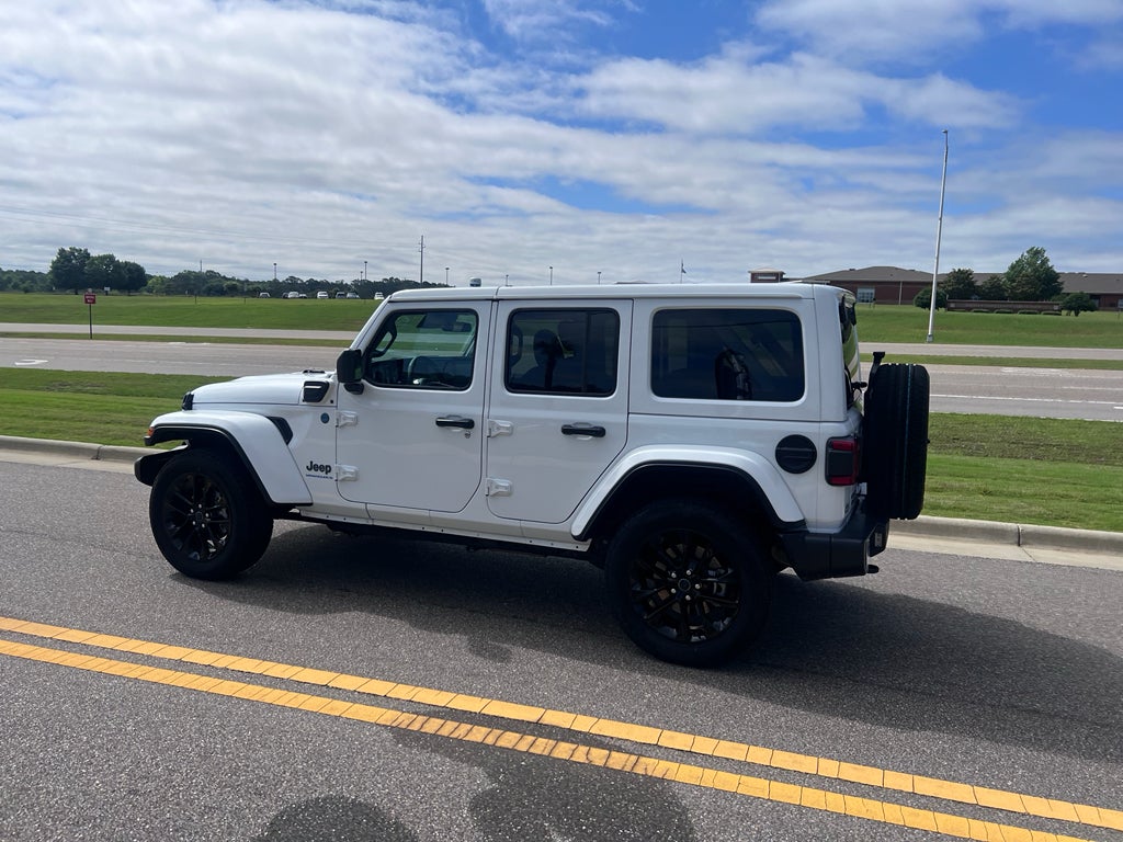 2025 Jeep Wrangler 4xe Sahara 4xe
