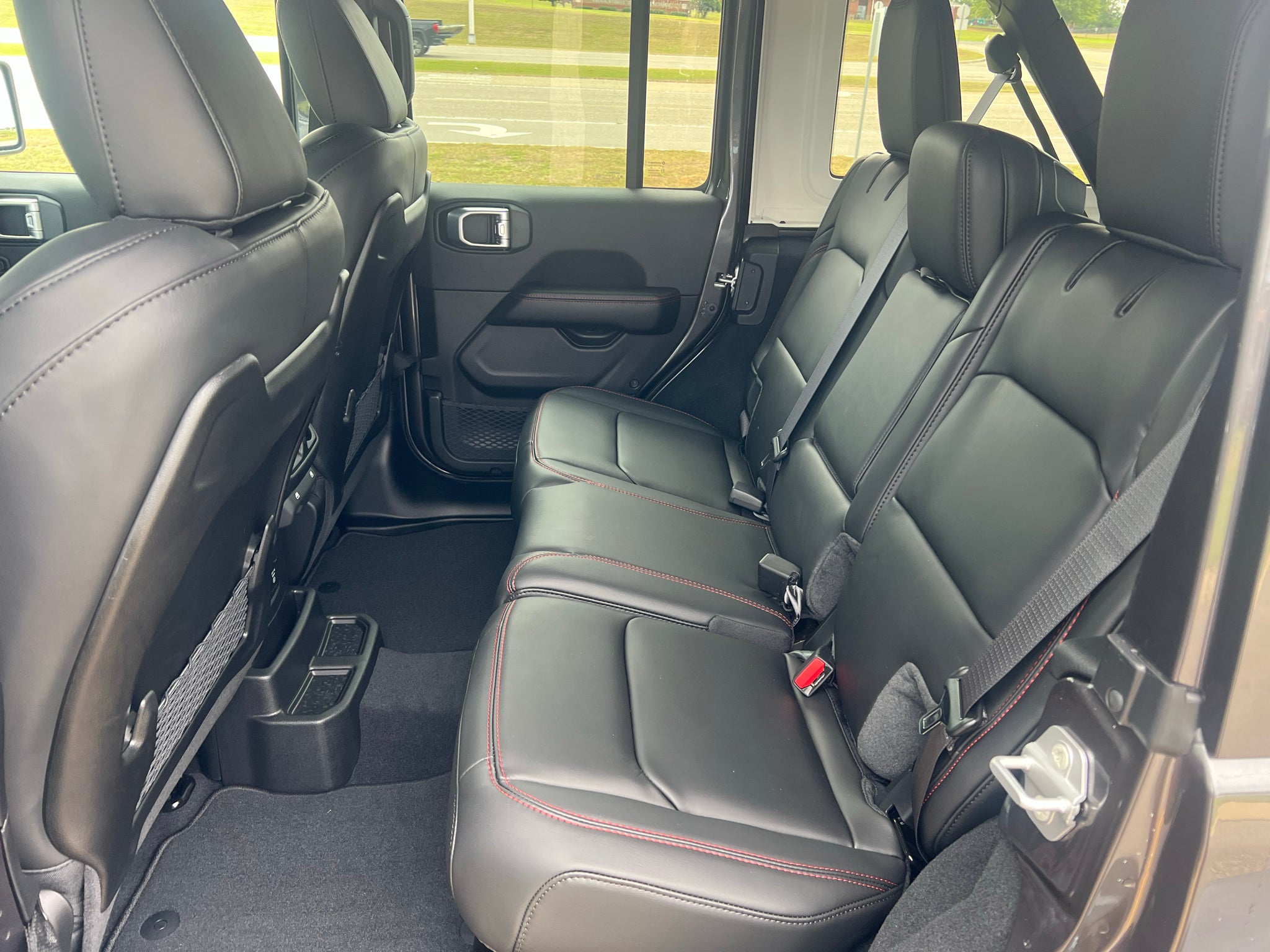 2027 Jeep Wrangler WRANGLER 4-DOOR MOAB
