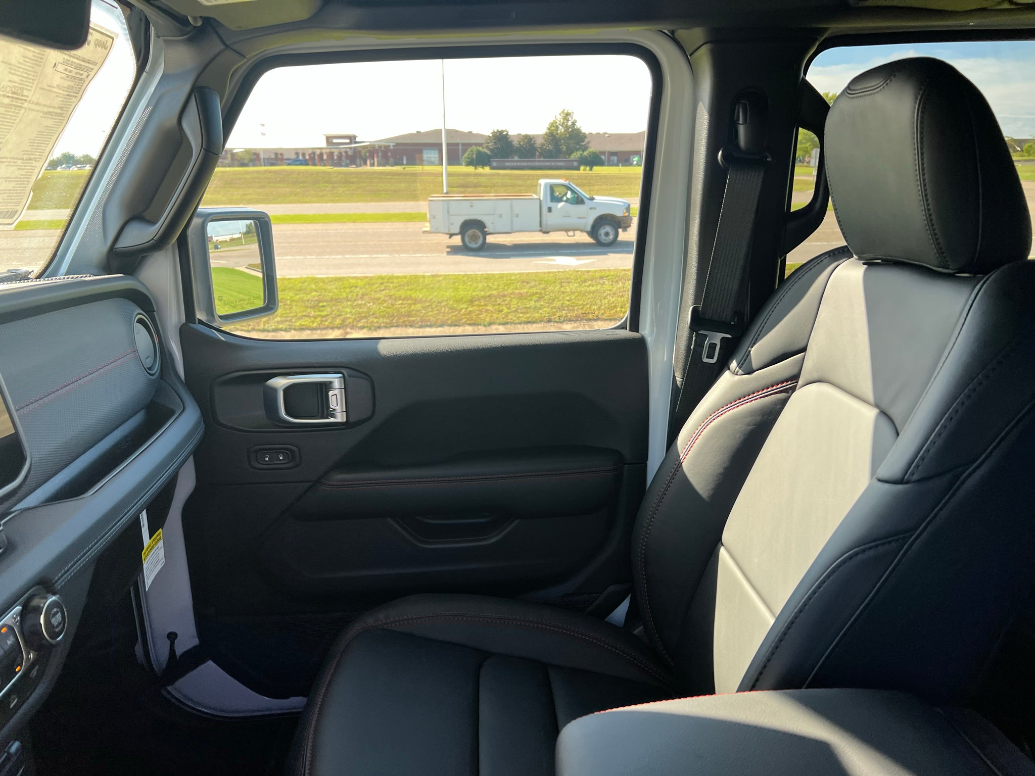 2027 Jeep Wrangler WRANGLER 4-DOOR MOAB