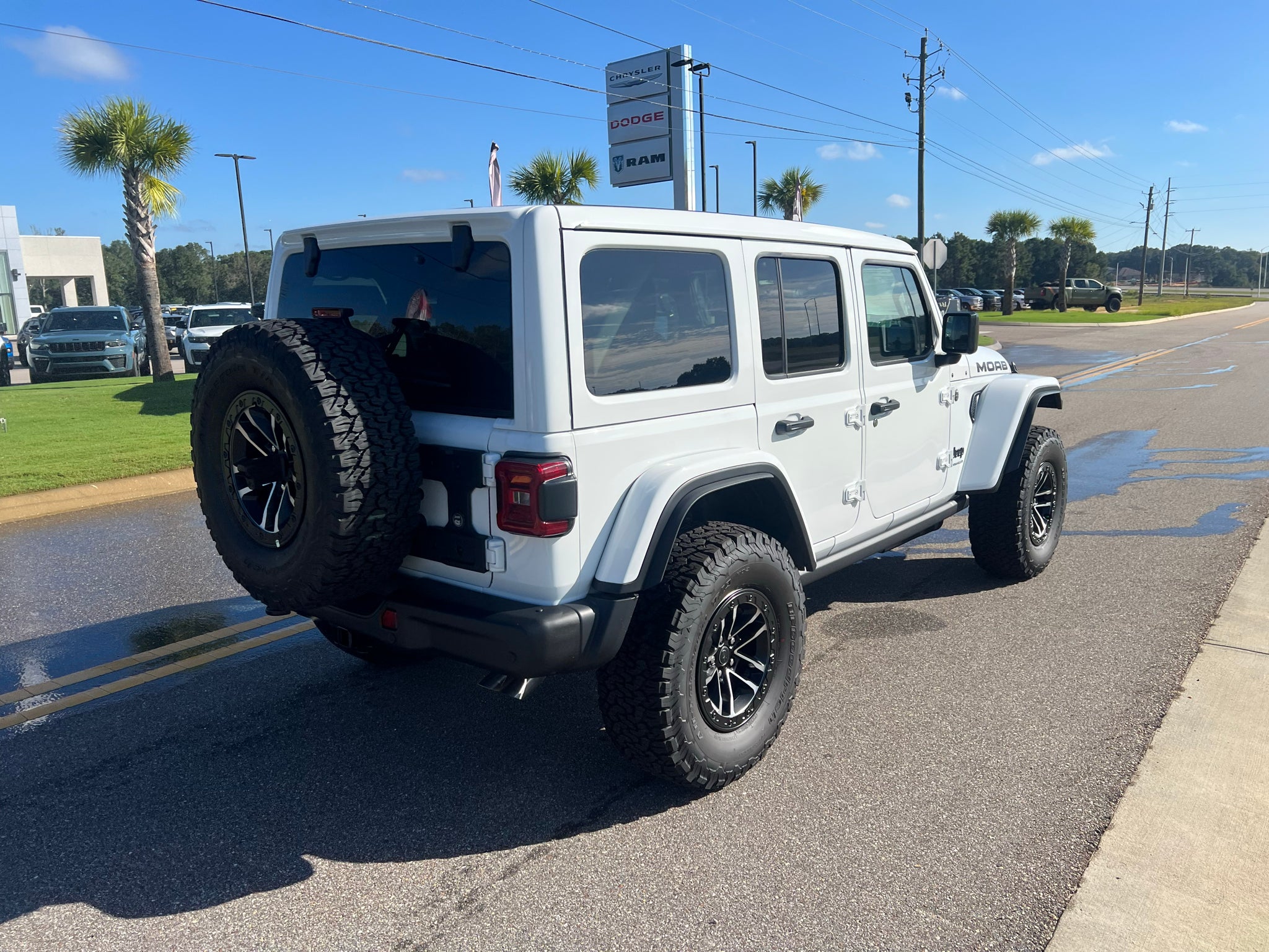 2027 Jeep Wrangler WRANGLER 4-DOOR MOAB