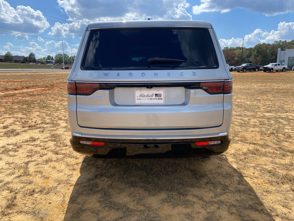 2024 Jeep Wagoneer L Base