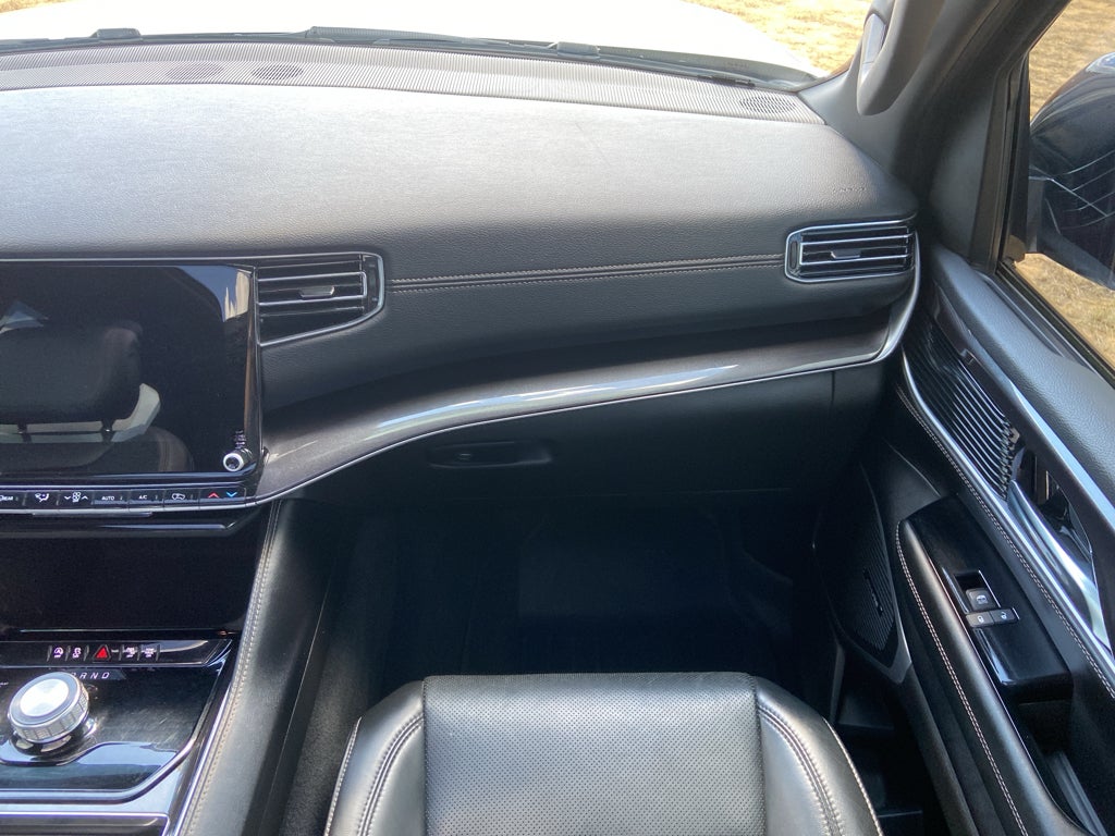 2024 Jeep Wagoneer L Base