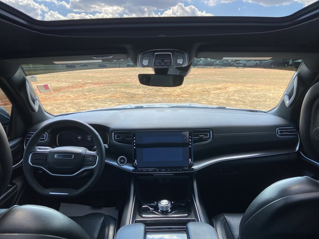 2024 Jeep Wagoneer L Base