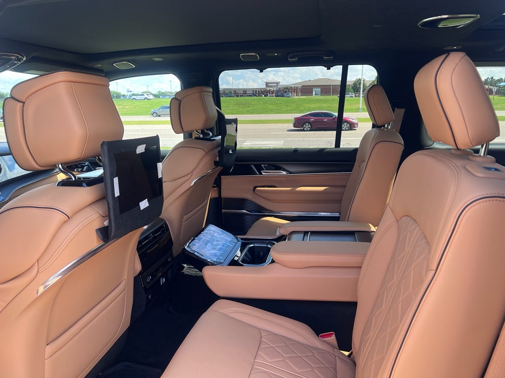 2026 Jeep Grand Wagoneer L GRAND WAGONEER L SUMMIT RESERVE 4X4