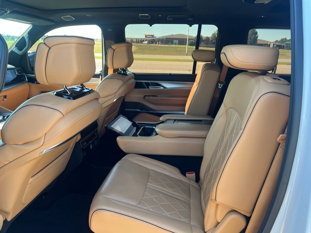 2023 Jeep Grand Wagoneer L Series III 4x4