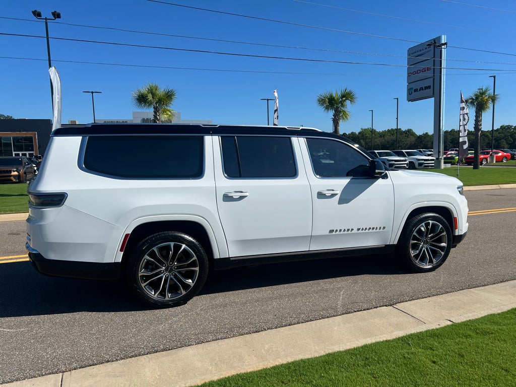 2023 Jeep Grand Wagoneer L Series III 4x4