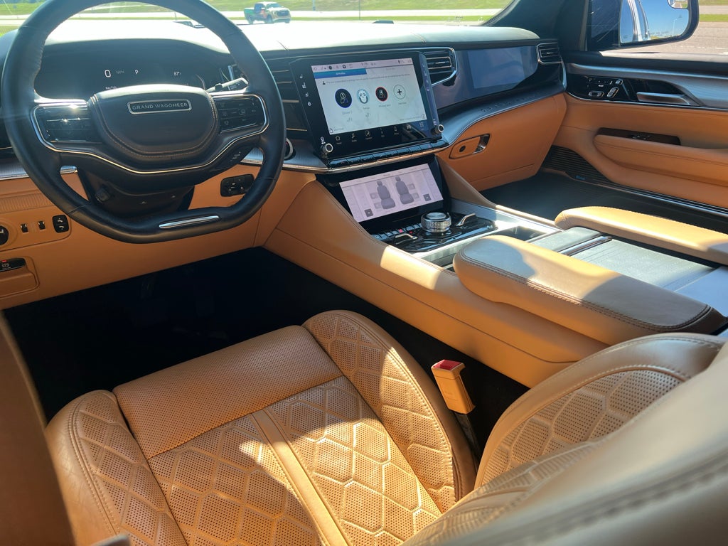 2023 Jeep Grand Wagoneer L Series III 4x4
