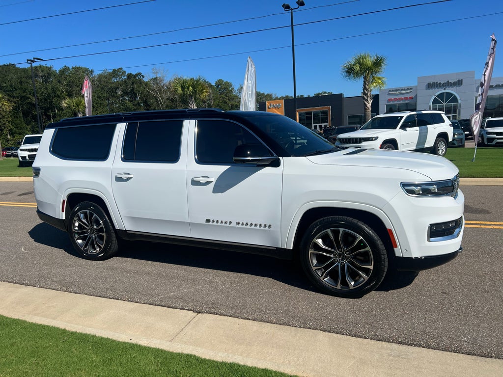 2023 Jeep Grand Wagoneer L Series III 4x4