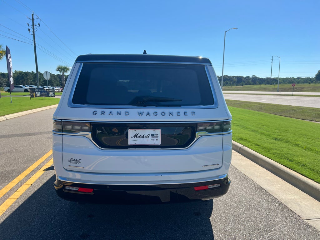 2023 Jeep Grand Wagoneer L Series III 4x4