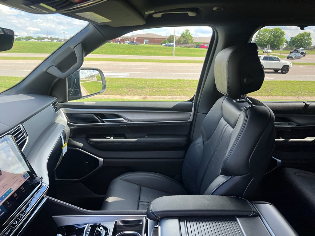 2026 Jeep Grand Wagoneer GRAND WAGONEER LIMITED RESERVE 4X4