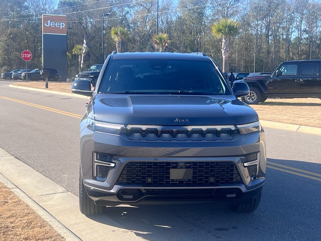 2026 Jeep Grand Wagoneer GRAND WAGONEER LIMITED ALTITUDE 4X4