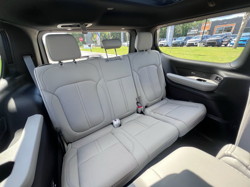 2026 Jeep Grand Wagoneer GRAND WAGONEER LIMITED RESERVE 4X4
