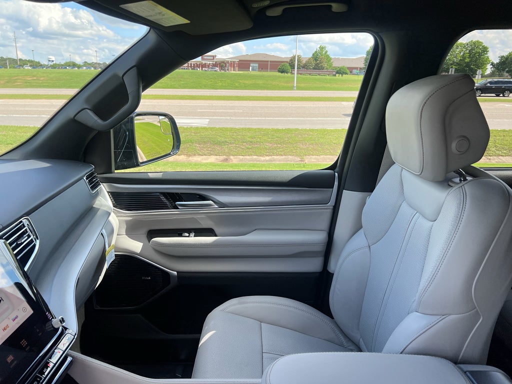 2026 Jeep Grand Wagoneer GRAND WAGONEER LIMITED RESERVE 4X4