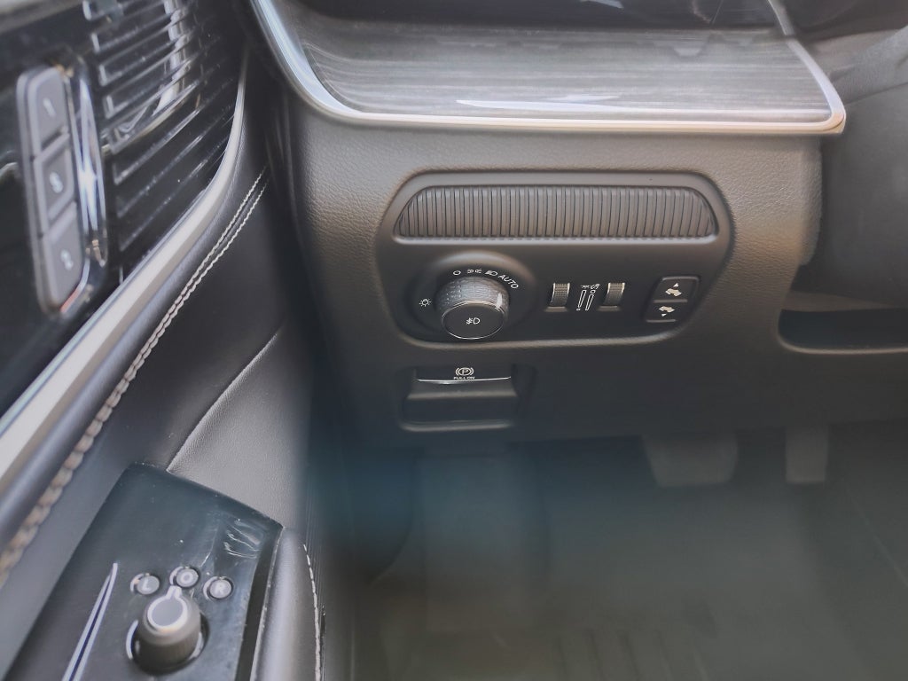 2022 Jeep Wagoneer Series II