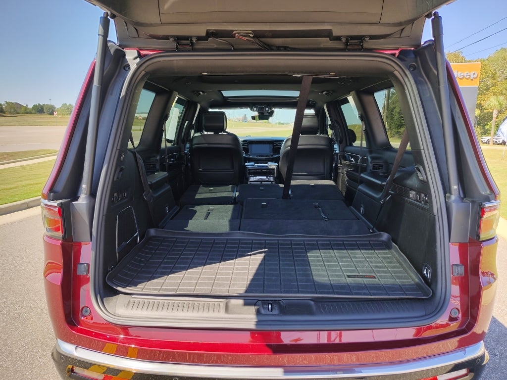 2022 Jeep Wagoneer Series II