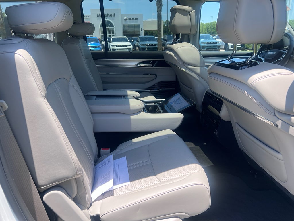 2023 Jeep Grand Wagoneer 4x4