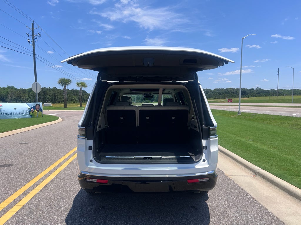2023 Jeep Grand Wagoneer 4x4