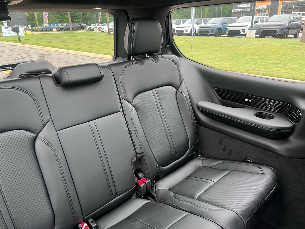 2026 Jeep Grand Wagoneer GRAND WAGONEER SUMMIT OBSIDIAN 4X4