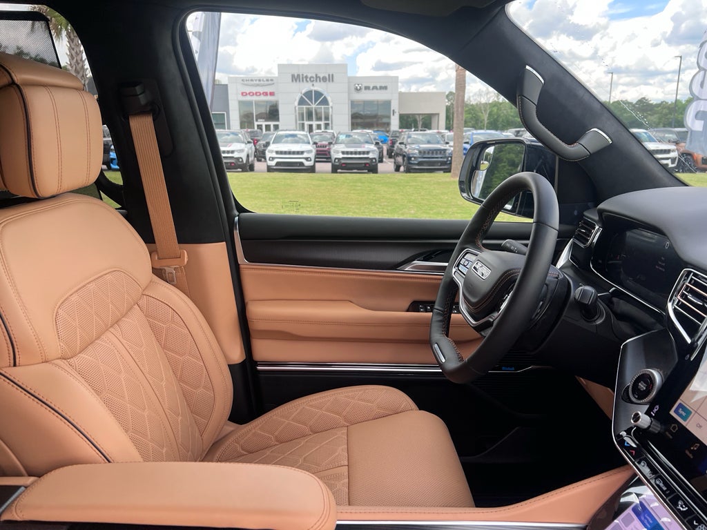 2026 Jeep Grand Wagoneer GRAND WAGONEER SUMMIT RESERVE 4X4