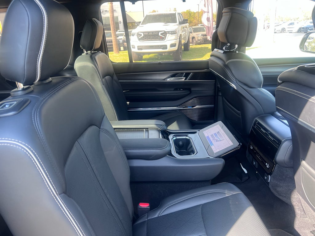 2022 Jeep Grand Wagoneer Series II Obsidian 4x4