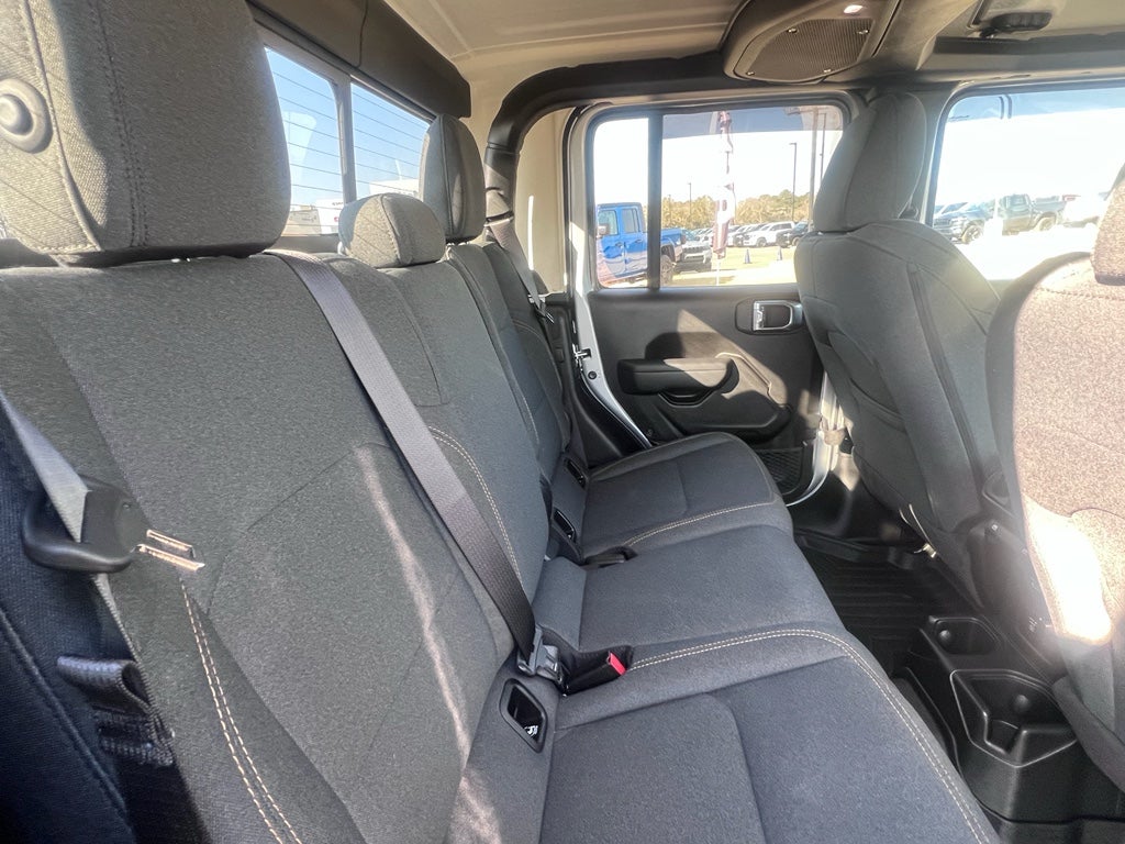 2024 Jeep Gladiator Sport S