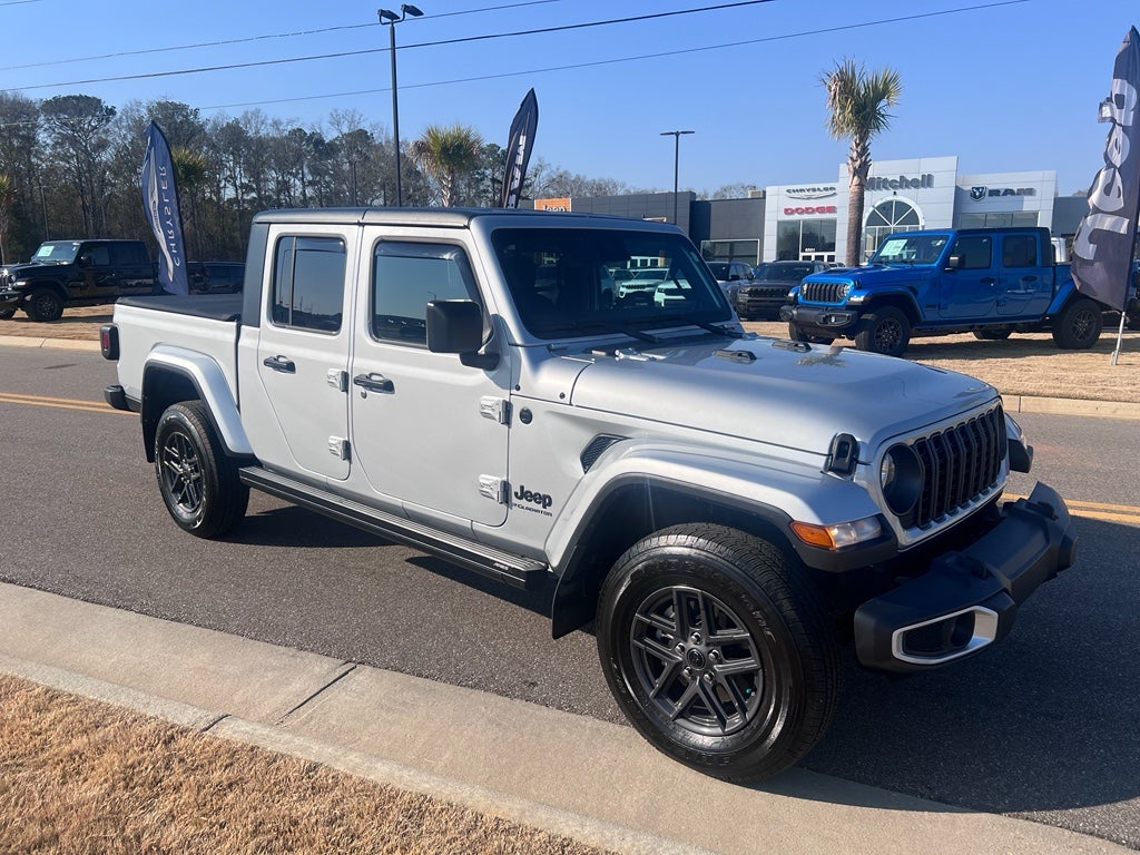 2024 Jeep Gladiator Sport S