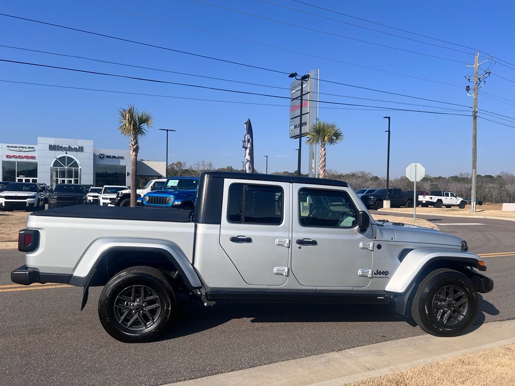2024 Jeep Gladiator Sport S