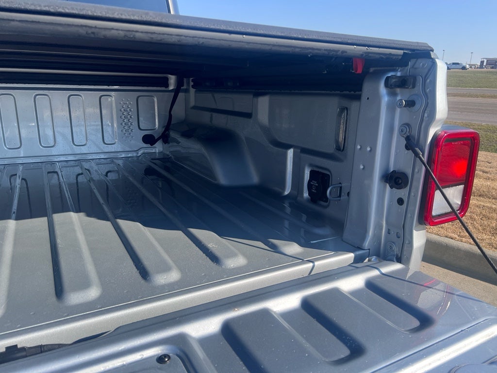 2024 Jeep Gladiator Sport S