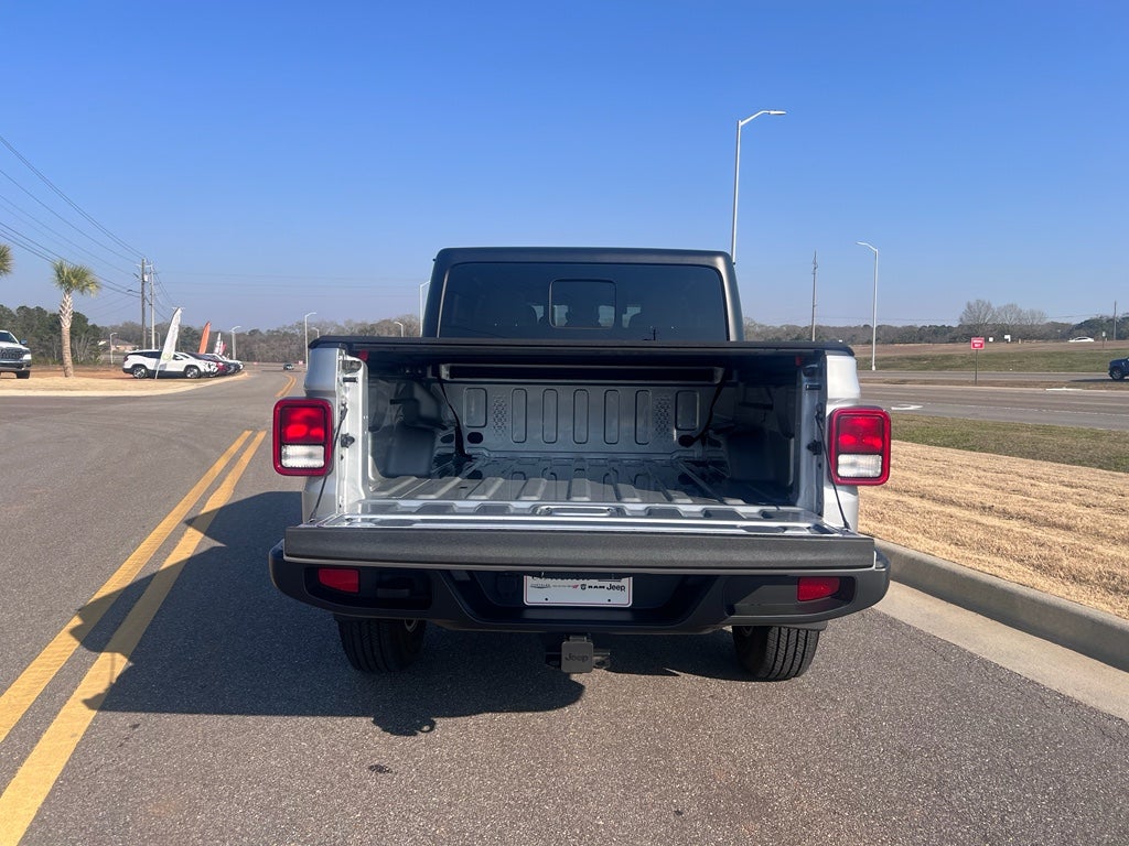 2024 Jeep Gladiator Sport S