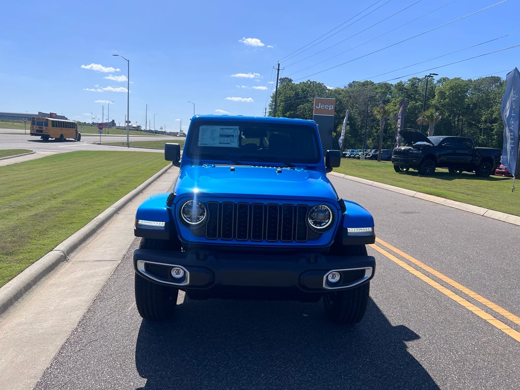 2026 Jeep Gladiator GLADIATOR SAHARA 4X4