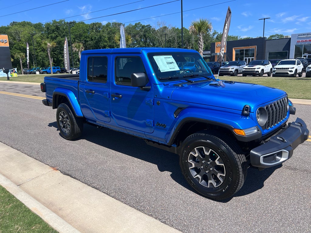 2026 Jeep Gladiator Sahara Auto's photo