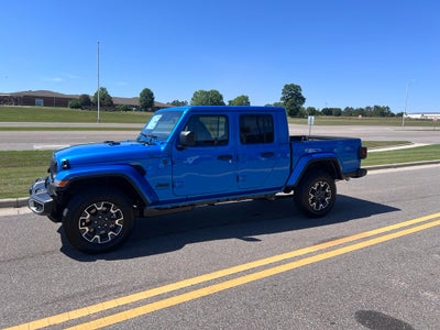 2026 Jeep Gladiator GLADIATOR SAHARA 4X4
