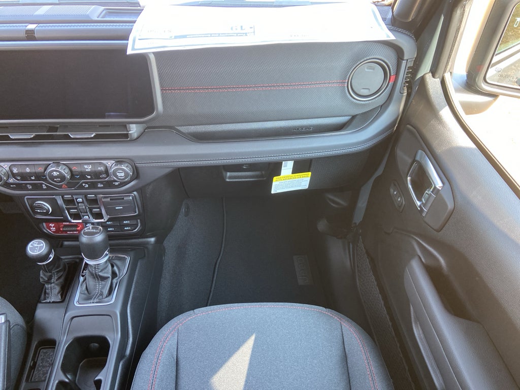 2025 Jeep Gladiator GLADIATOR RUBICON 4X4