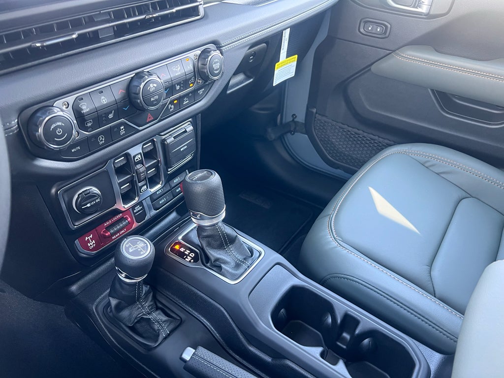 2026 Jeep Gladiator GLADIATOR MOJAVE X 4X4