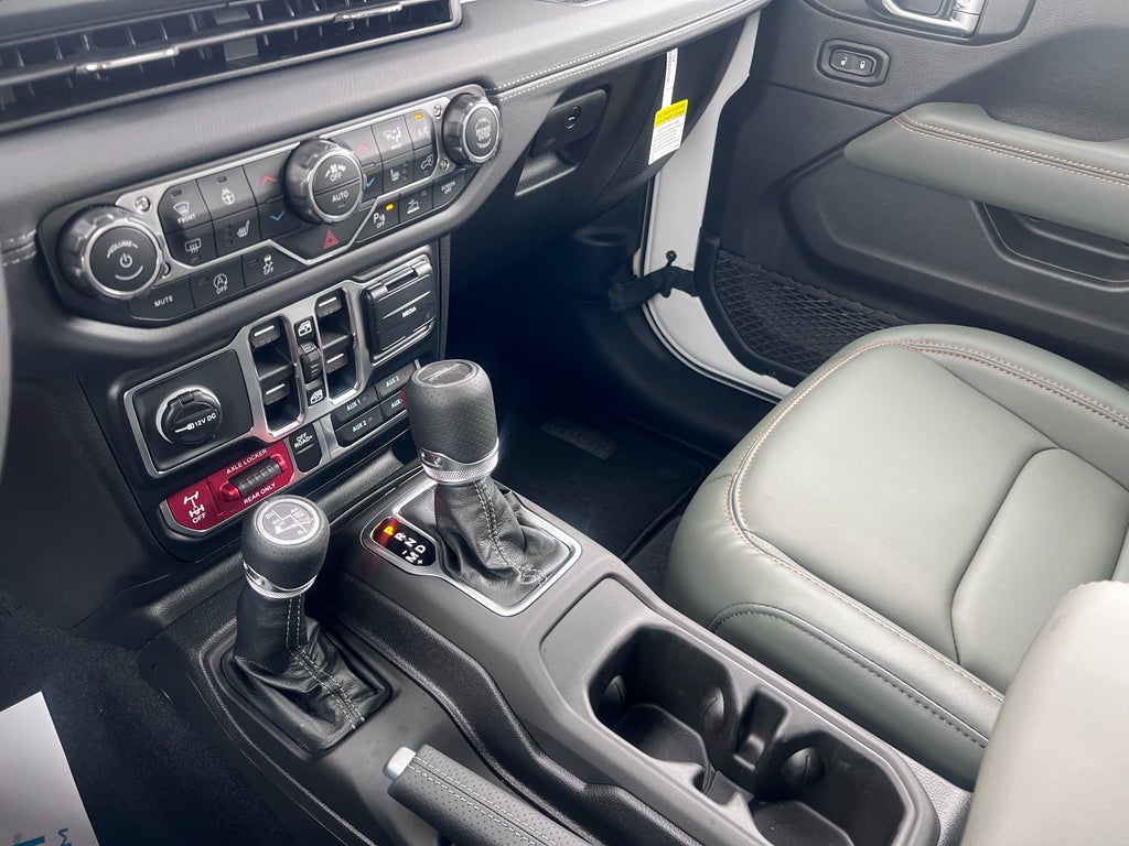 2026 Jeep Gladiator GLADIATOR MOJAVE X 4X4