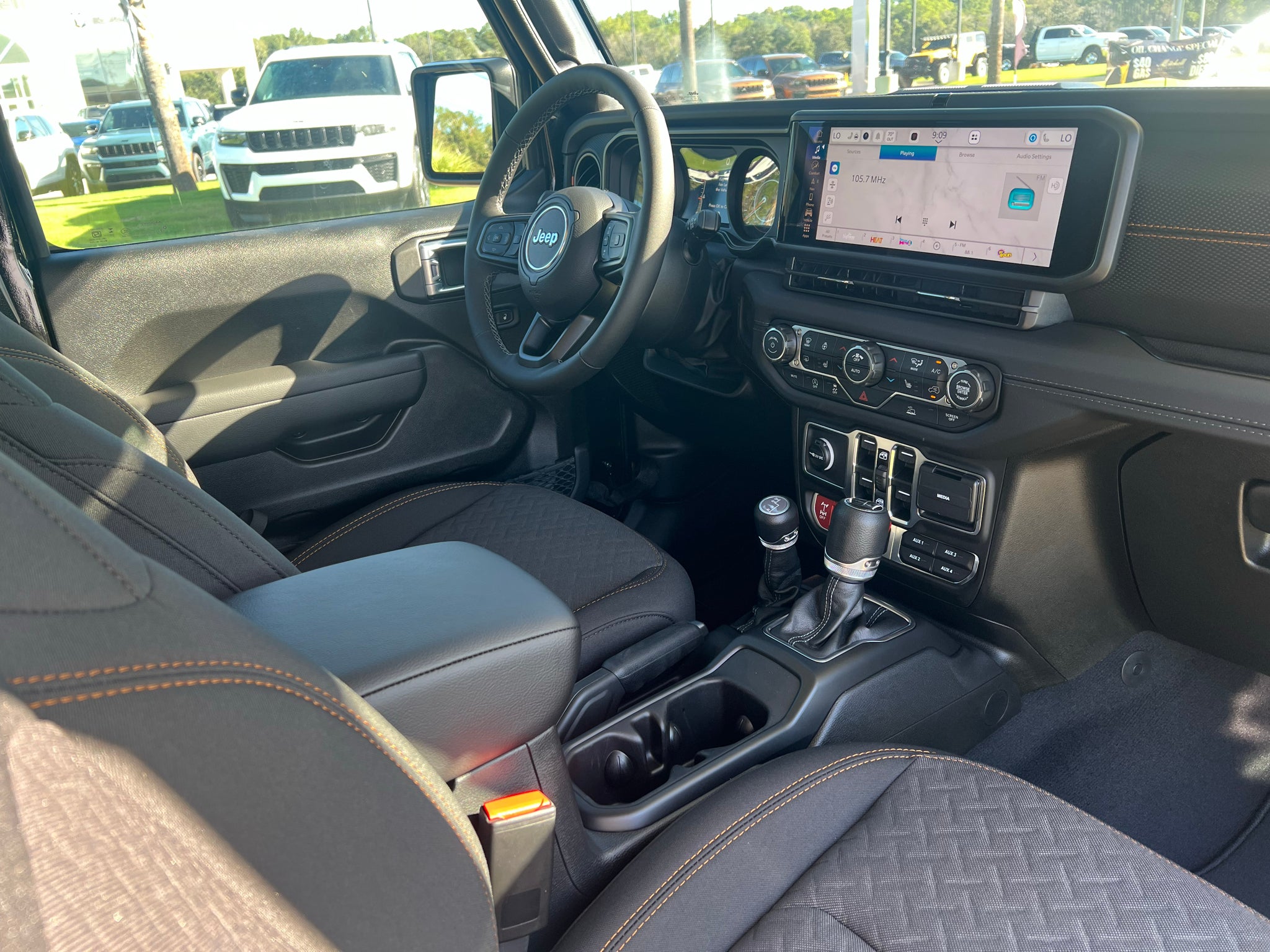 2027 Jeep Gladiator GLADIATOR MOJAVE 4X4