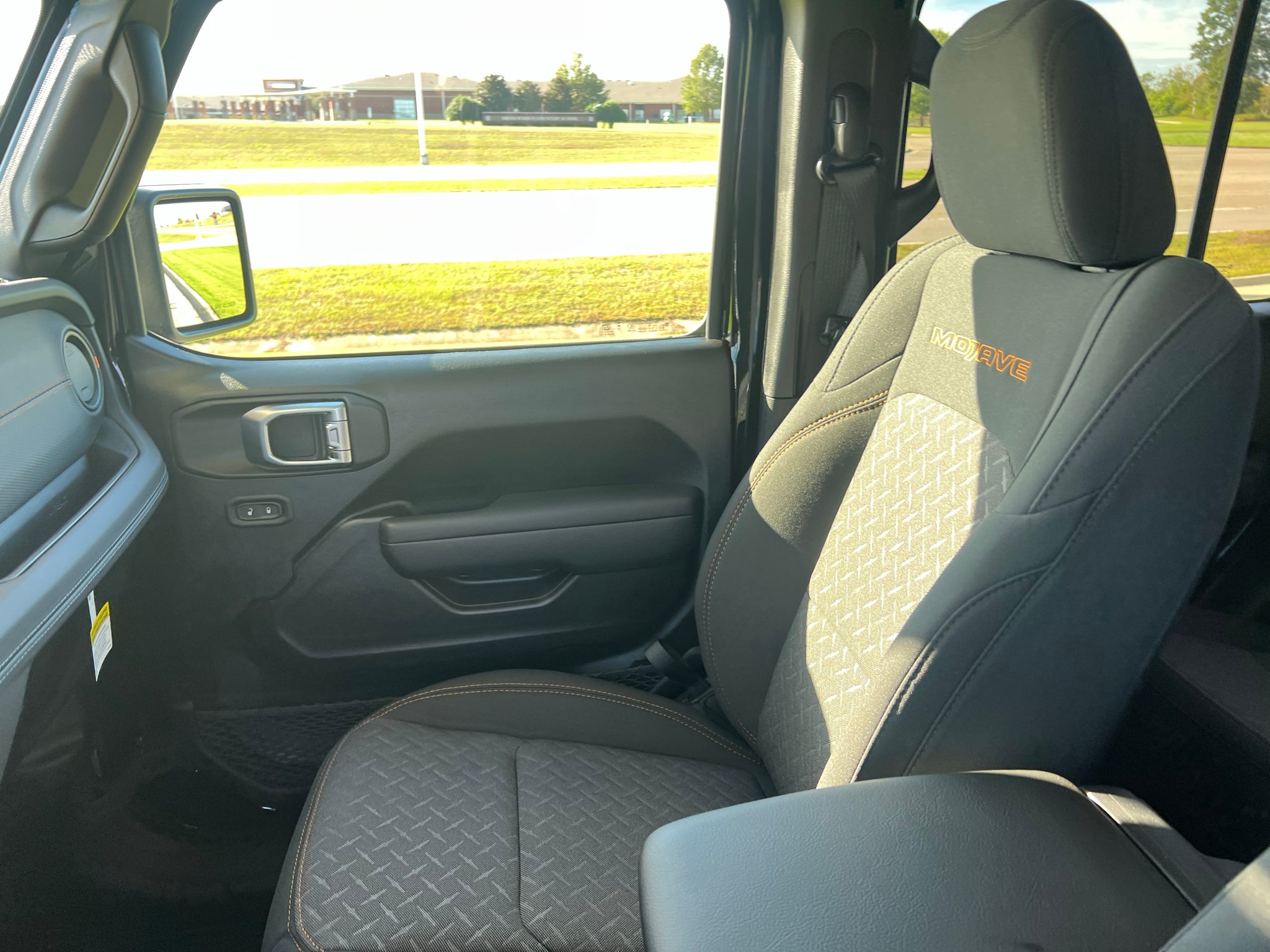 2027 Jeep Gladiator GLADIATOR MOJAVE 4X4