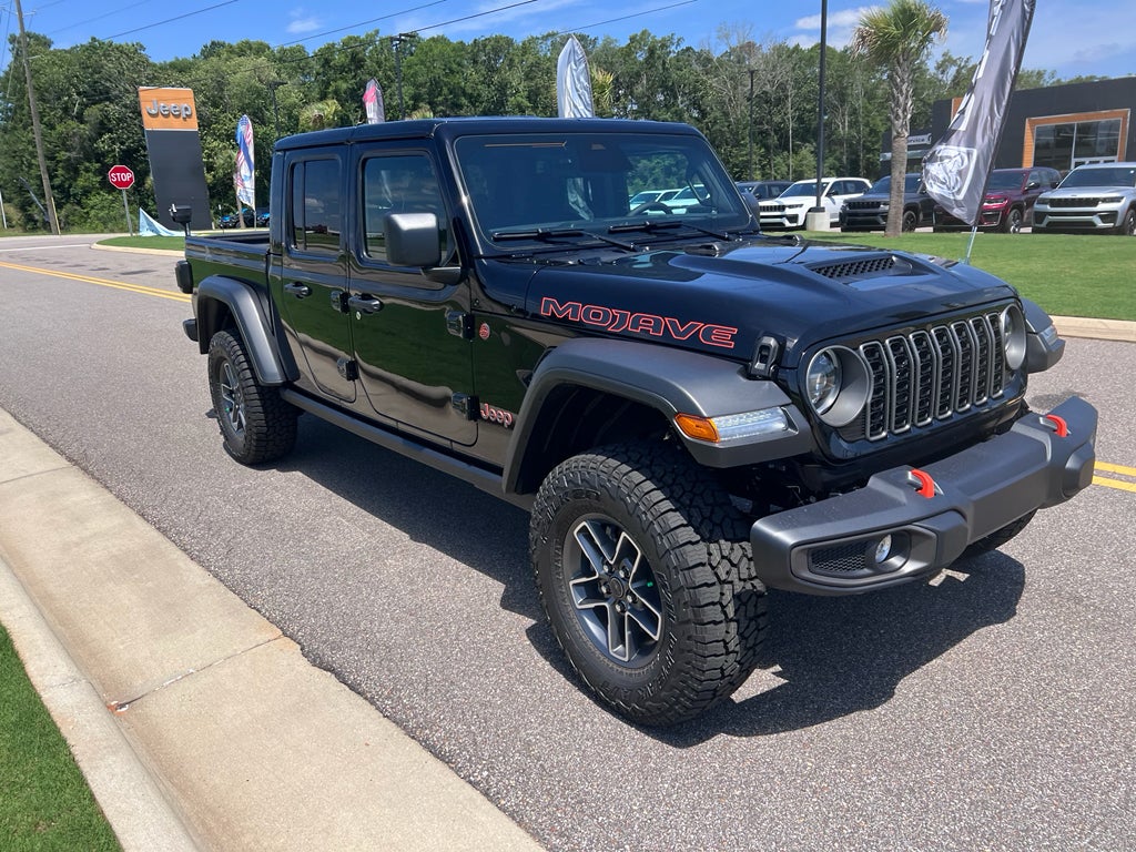 2026 Jeep Gladiator Mojave Auto's photo