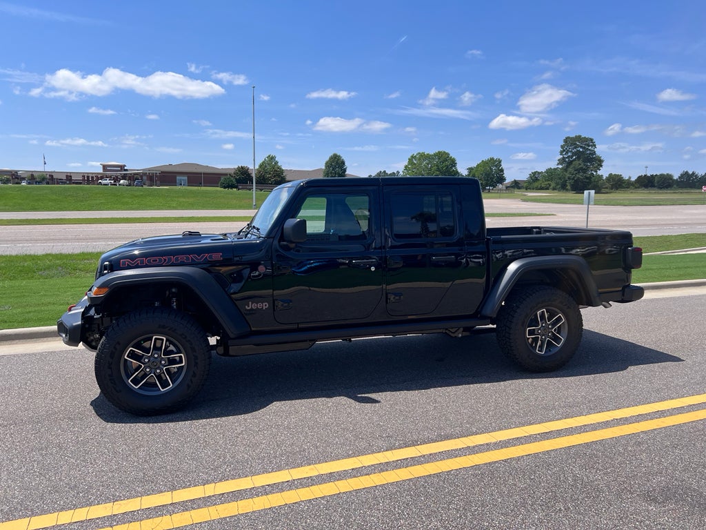 2026 Jeep Gladiator GLADIATOR MOJAVE 4X4