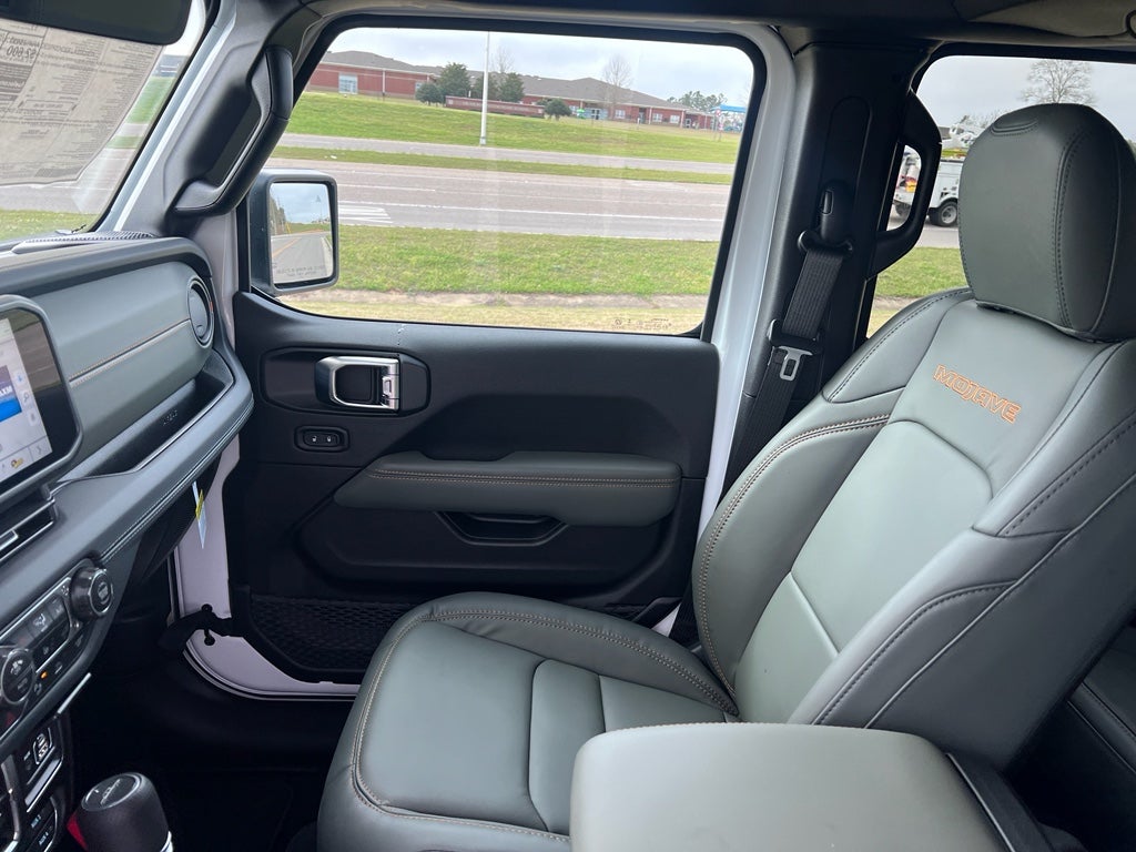 2026 Jeep Gladiator GLADIATOR MOJAVE X 4X4