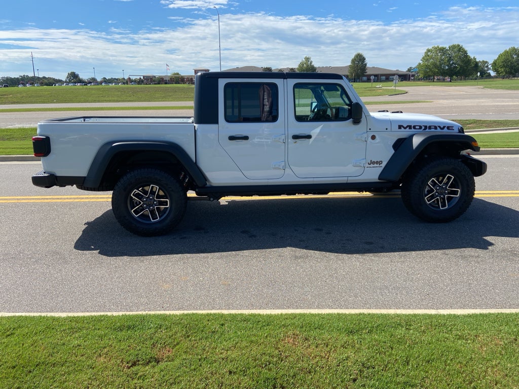 2025 Jeep Gladiator GLADIATOR MOJAVE 4X4