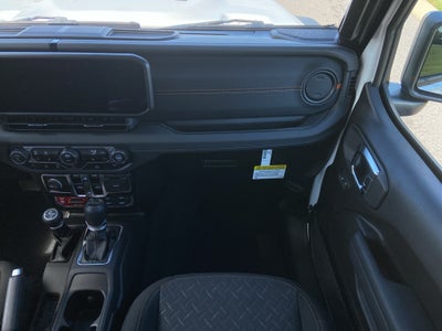 2025 Jeep Gladiator GLADIATOR MOJAVE 4X4