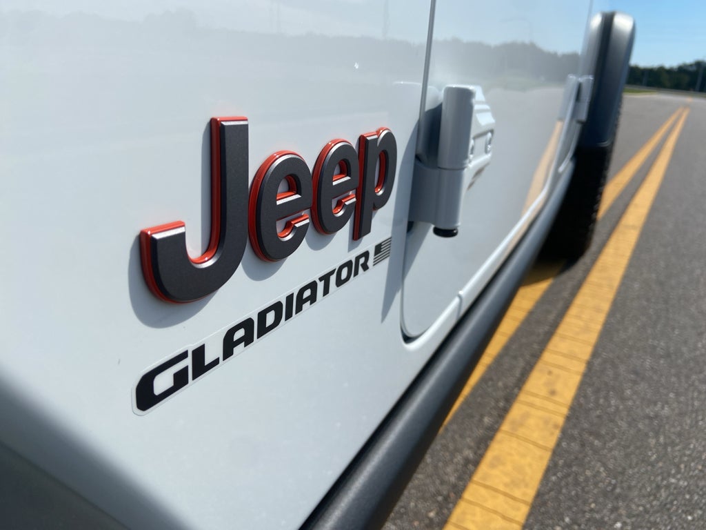 2025 Jeep Gladiator GLADIATOR MOJAVE 4X4