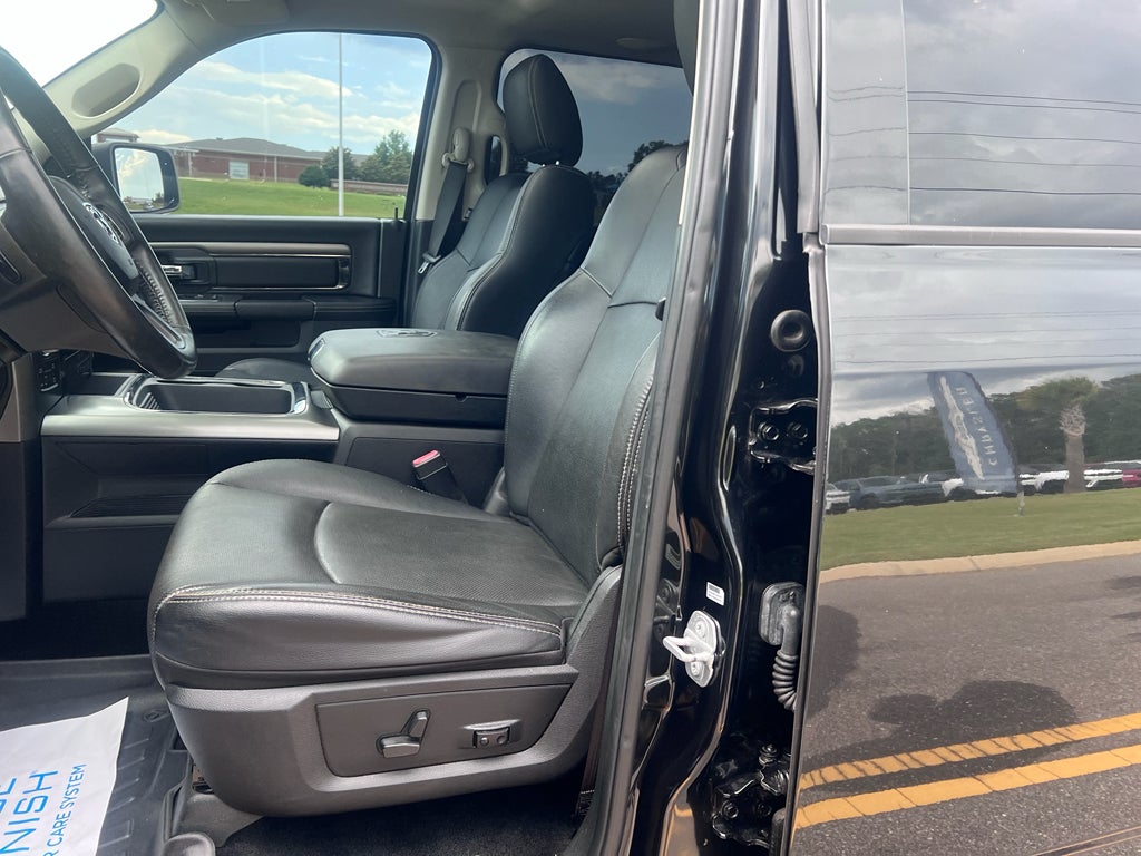 2017 RAM 1500 Sport Crew Cab 4x4 5'7' Box
